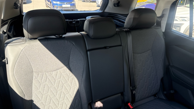 Volkswagen Tayron 2.0 TDI Life 5dr DSG7 [7 Seat] Diesel Estate - Image 16